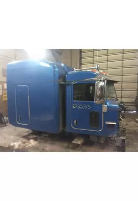 PETERBILT 386 CAB
