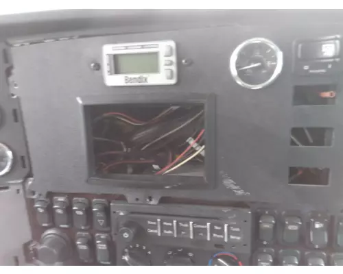 PETERBILT 386 CAB