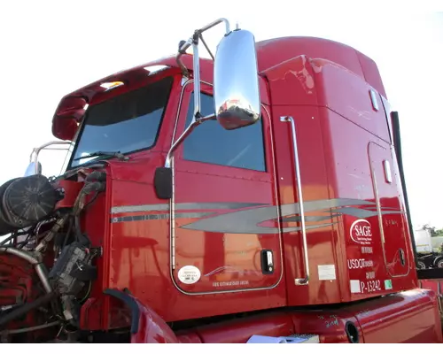 PETERBILT 386 CAB
