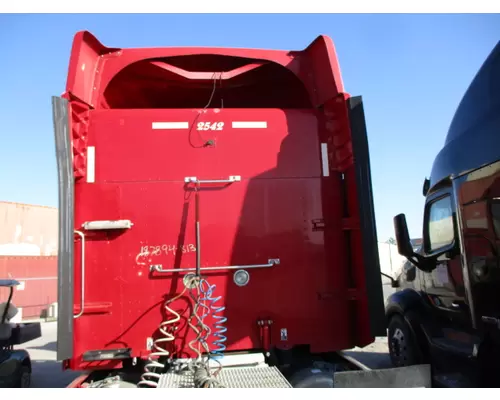 PETERBILT 386 CAB