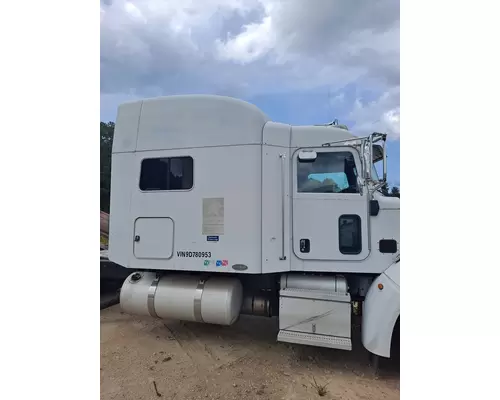 PETERBILT 386 CAB