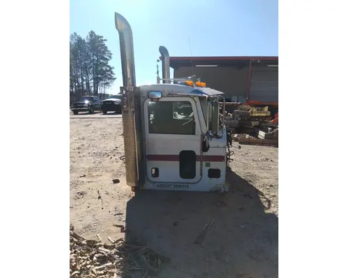 PETERBILT 386 CAB