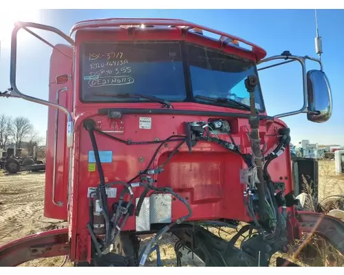 PETERBILT 386 CAB