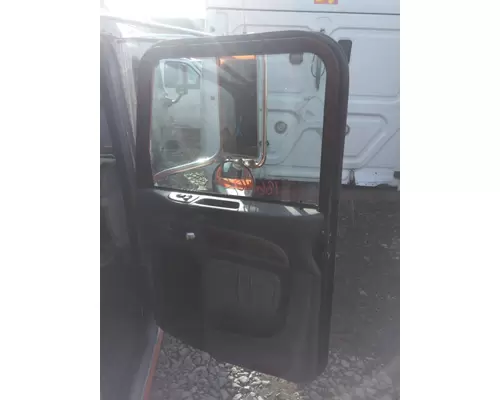 PETERBILT 386 CAB