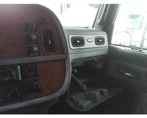 PETERBILT 386 CAB