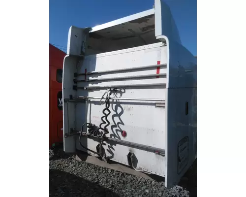 PETERBILT 386 CAB