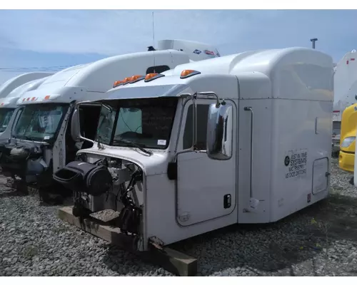 PETERBILT 386 CAB