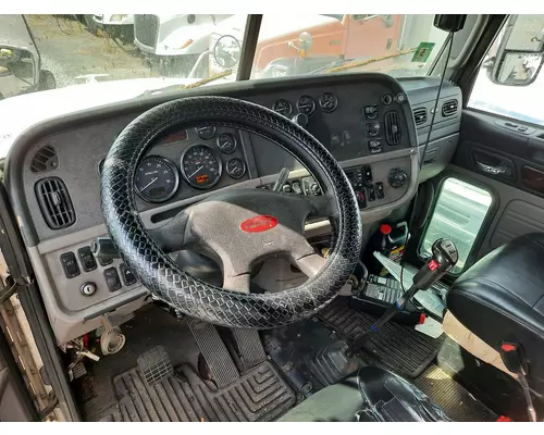 PETERBILT 386 CAB