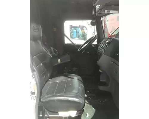 PETERBILT 386 CAB