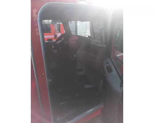 PETERBILT 386 CAB
