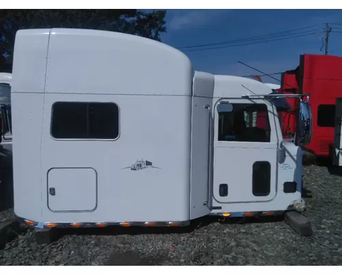 PETERBILT 386 CAB