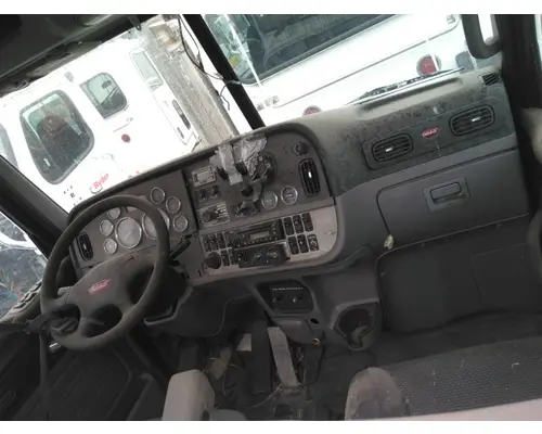 PETERBILT 386 CAB