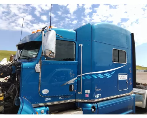 PETERBILT 386 CAB