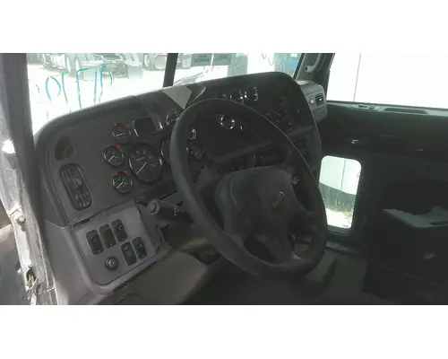 PETERBILT 386 CAB