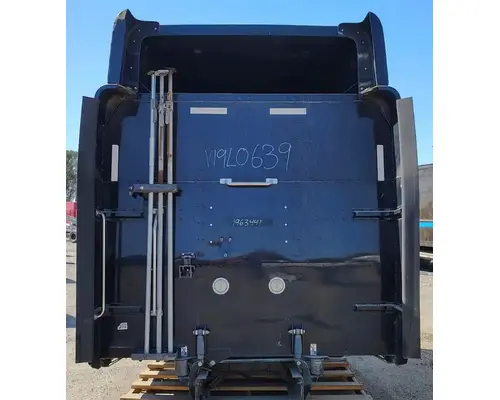 PETERBILT 386 Cab Assembly