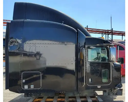 PETERBILT 386 Cab Assembly