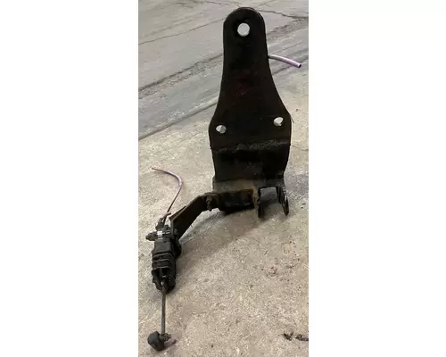 PETERBILT 386 Cab Mount