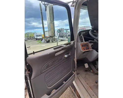 PETERBILT 386 Cab Mount