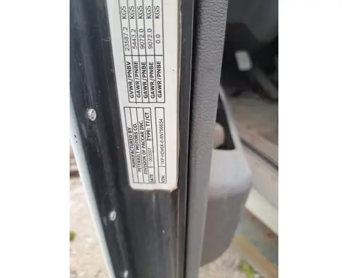 PETERBILT 386 Cab Mount