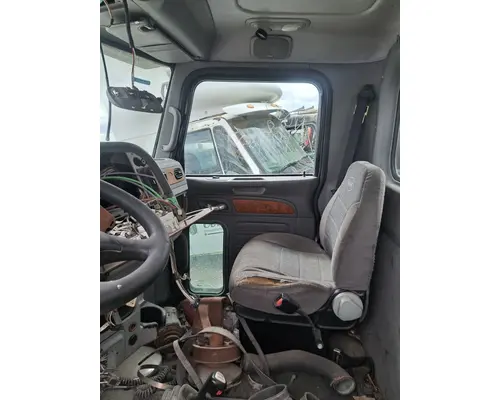 PETERBILT 386 Cab Mount