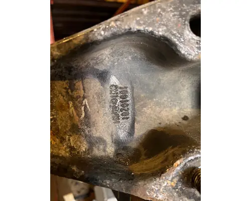 PETERBILT 386 Cab Mounts