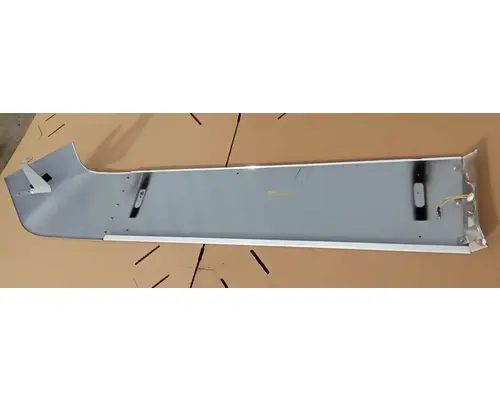 PETERBILT 386 CabSleeper Fairing