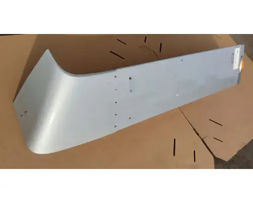 PETERBILT 386 CabSleeper Fairing