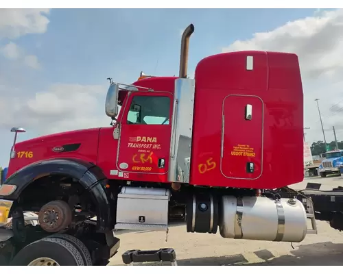 PETERBILT 386 Cab