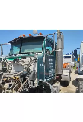 PETERBILT 386 Cab