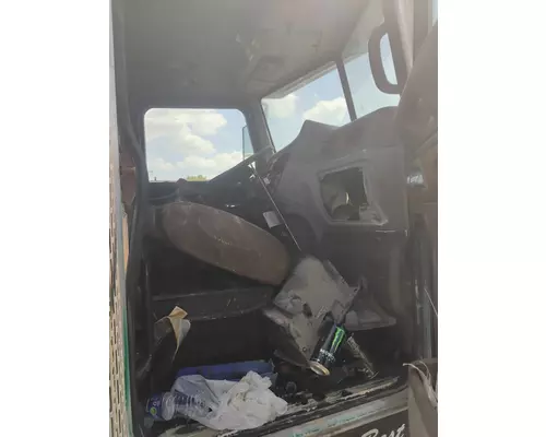 PETERBILT 386 Cab