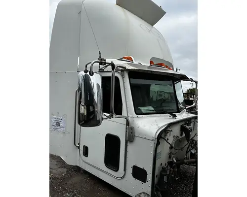 PETERBILT 386 Cab