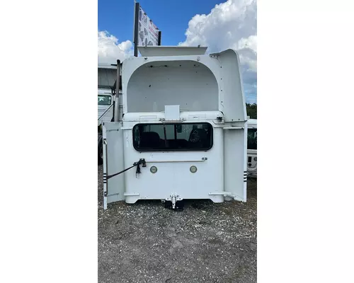 PETERBILT 386 Cab