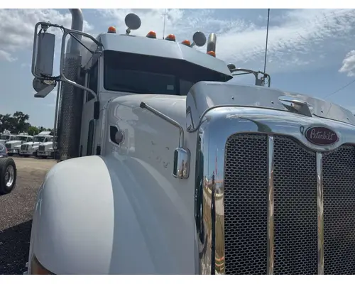 PETERBILT 386 Complete Vehicle