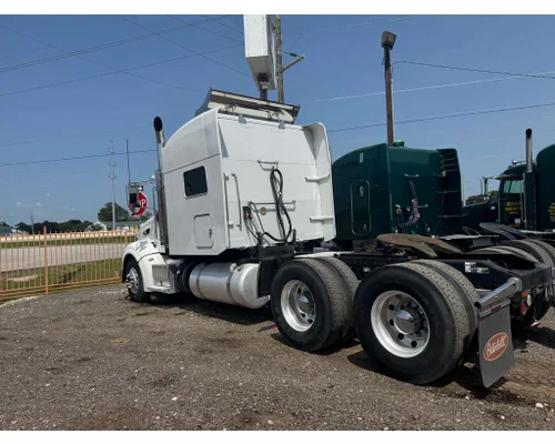 PETERBILT 386 Complete Vehicle