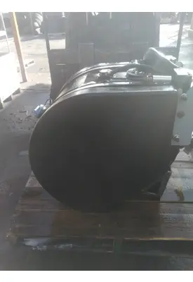 PETERBILT 386 DEF TANK