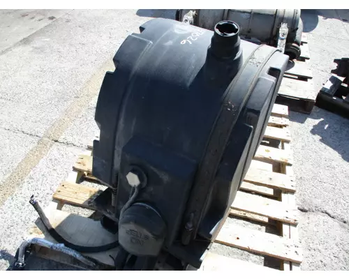 PETERBILT 386 DEF TANK