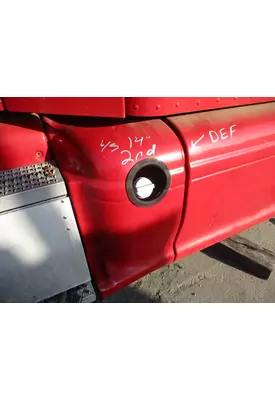 PETERBILT 386 DEF TANK