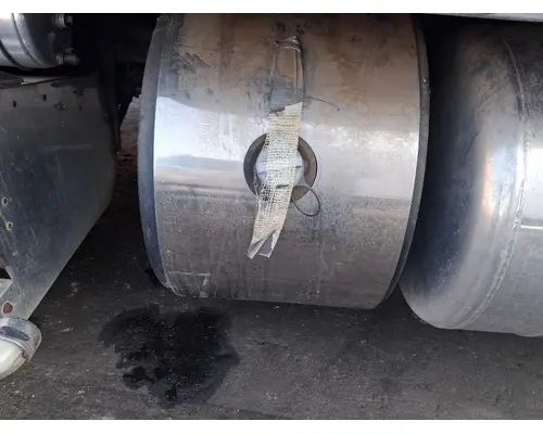 PETERBILT 386 DEF Tank