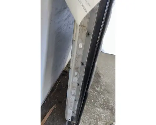 PETERBILT 386 DOOR, COMPARTMENT