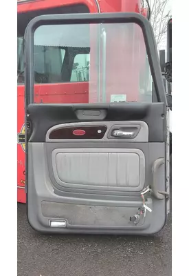 PETERBILT 386 DOOR ASSEMBLY, FRONT