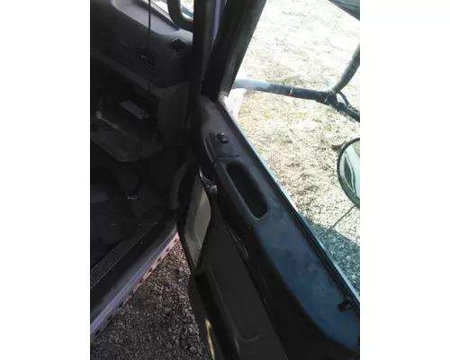 PETERBILT 386 DOOR ASSEMBLY, FRONT
