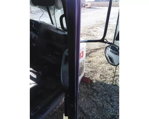 PETERBILT 386 DOOR ASSEMBLY, FRONT