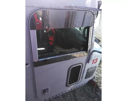 PETERBILT 386 DOOR ASSEMBLY, FRONT