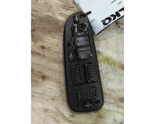 PETERBILT 386 DOOR ELECTRICAL SWITCH