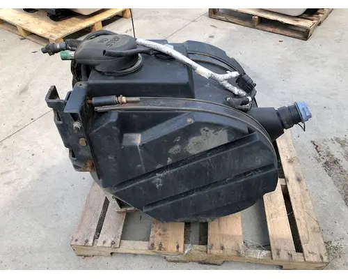 PETERBILT 386 DPF (Diesel Particulate Filter)