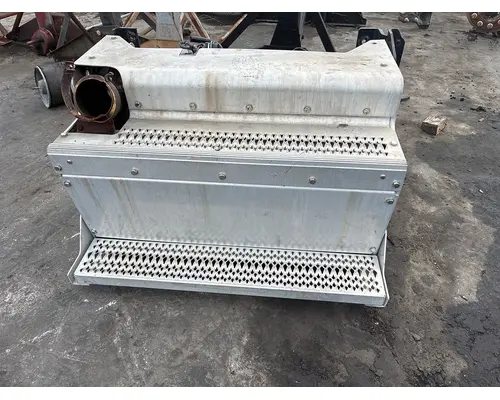 PETERBILT 386 DPF (Diesel Particulate Filter)