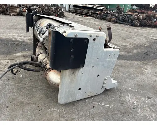 PETERBILT 386 DPF (Diesel Particulate Filter)