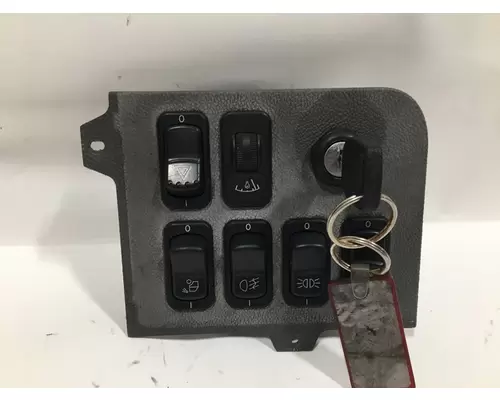 PETERBILT 386 Dash  Console Switch