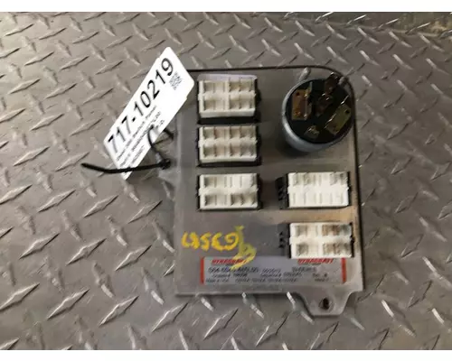 PETERBILT 386 Dash  Console Switch