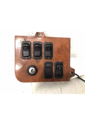 PETERBILT 386 Dash / Console Switch